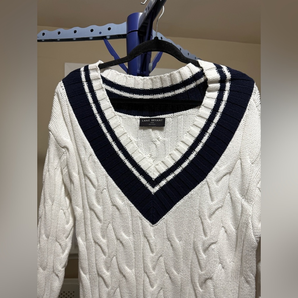 Lane Bryant Size 14/16- Women's White and Navy Cable Knit Sweater - Picture 3 of 5